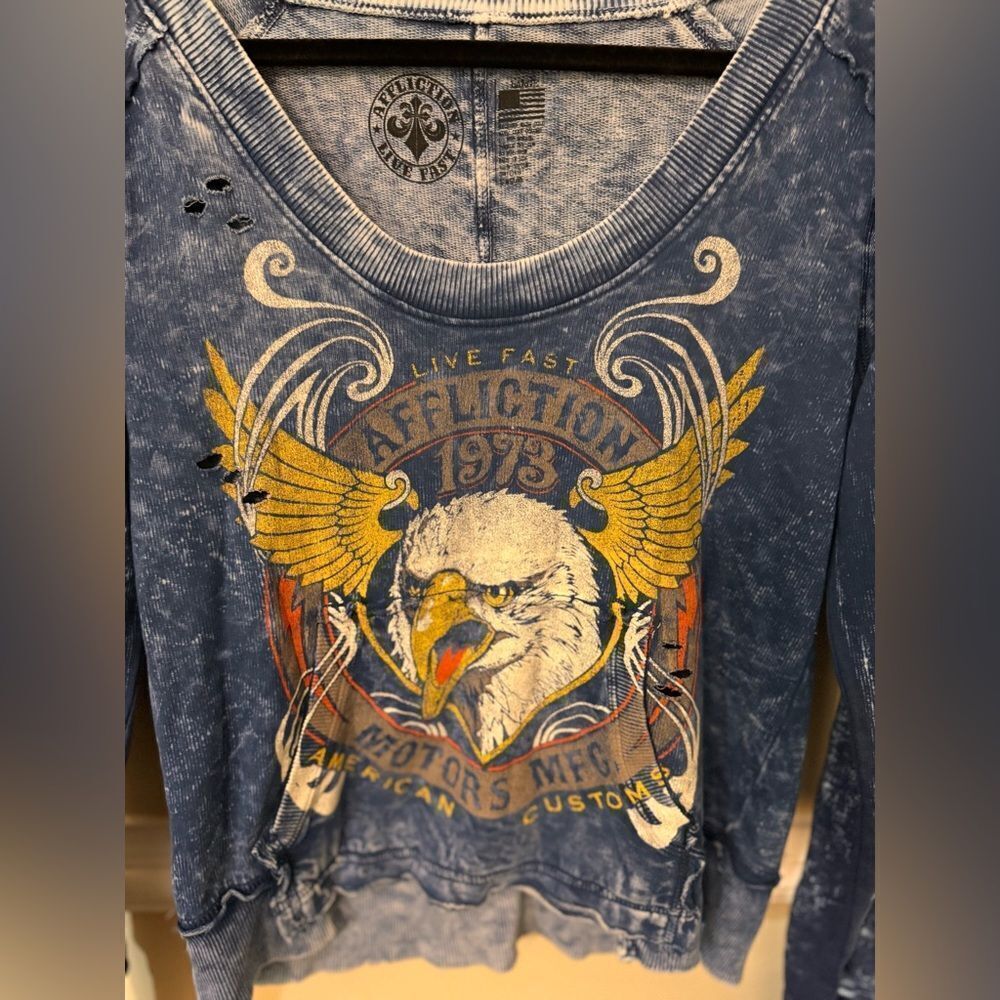 Affliction Blue Graphic top Size L - Picture 5 of 9